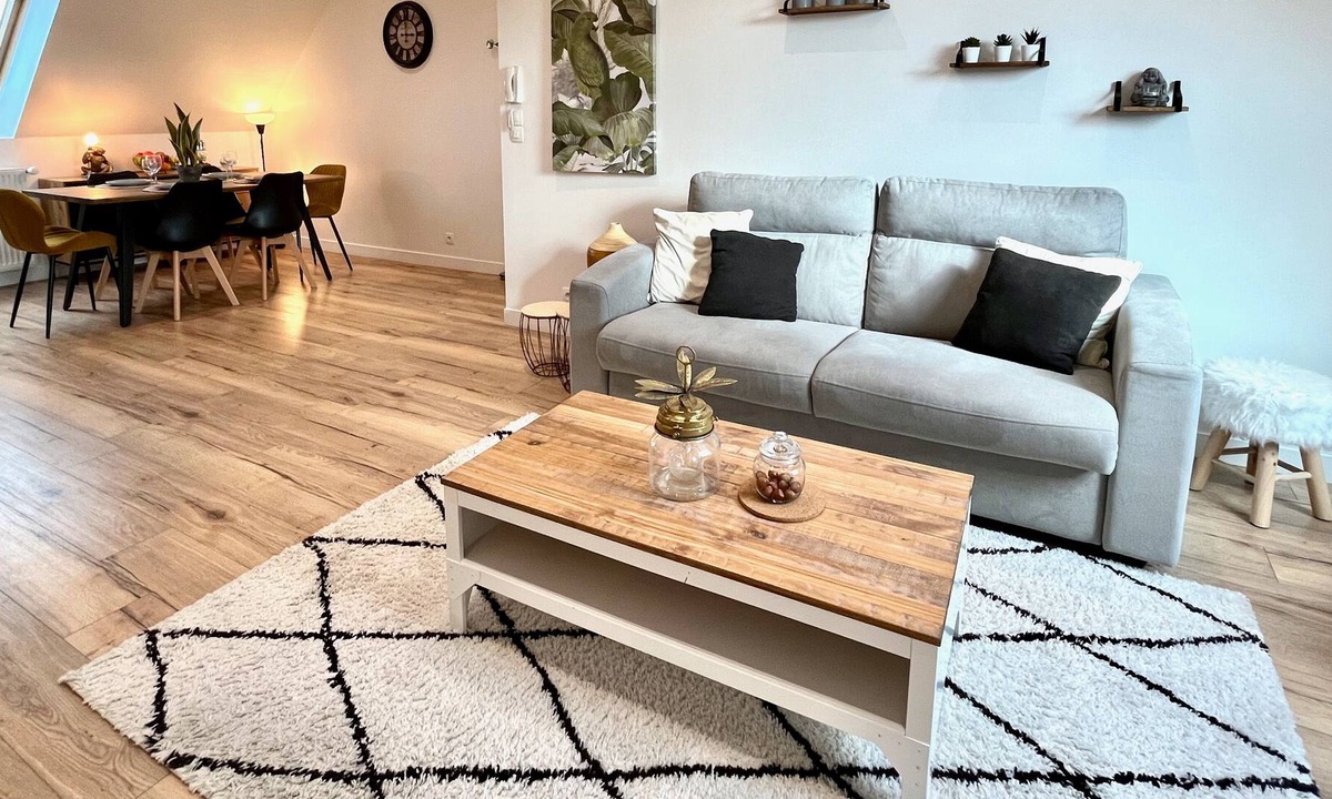 Sannerville Apartment | Hadar YourHostHelper