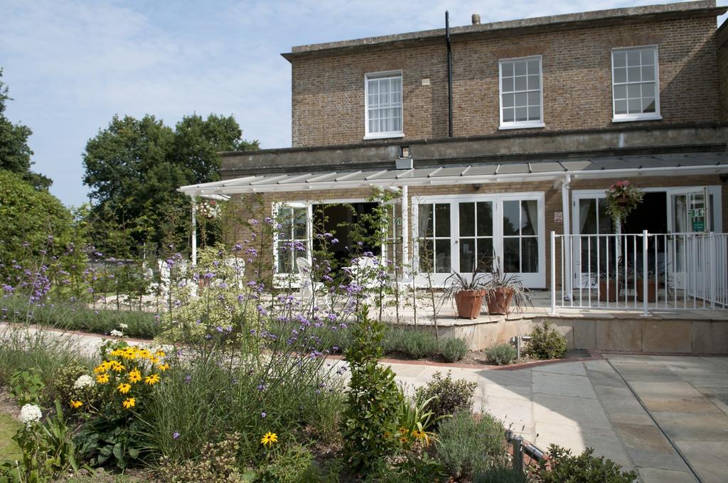 Tonbridge Hotel | Hadlow Manor