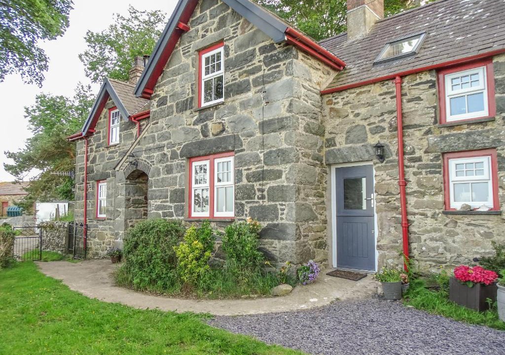 Henryd House | Hafodty