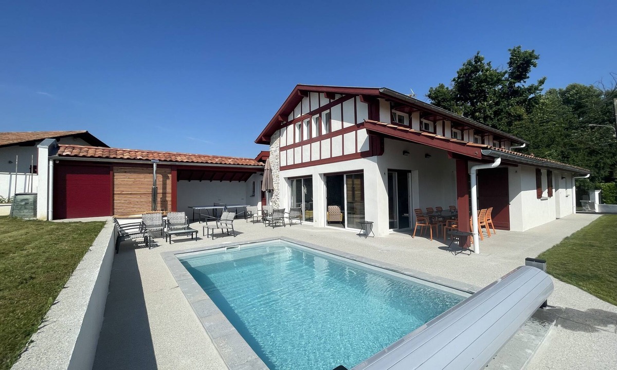 Saint-Pierre-d'Irube House | Haitzaldea