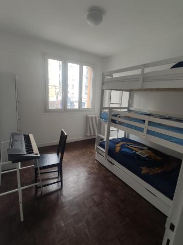 Vanves Hostel | Hakuna Matata Guest House
