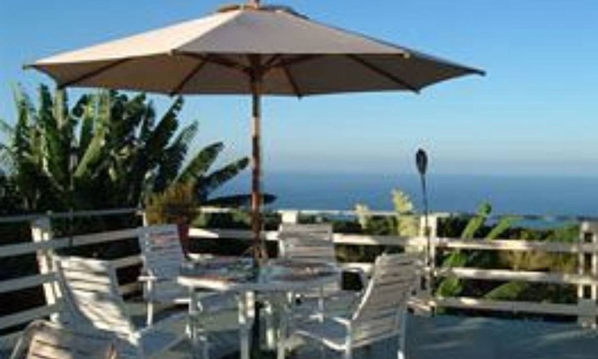 Kealia Bed & Breakfast | Hale-hoola B & B