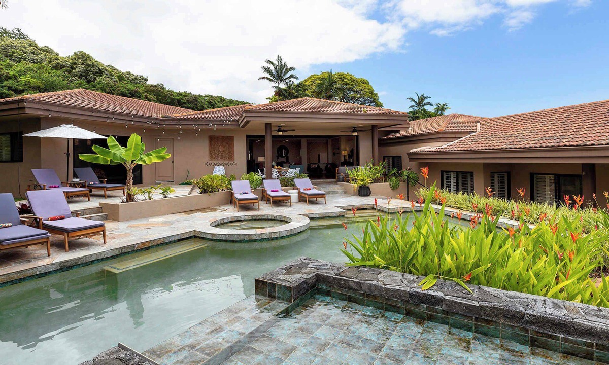 Kahaluu Bay House | Hale Nene Pool, Spa Tub & Ocean Views!