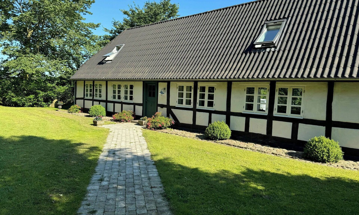 Rudkobing House | Half-timbered house by Rudkøbing beach