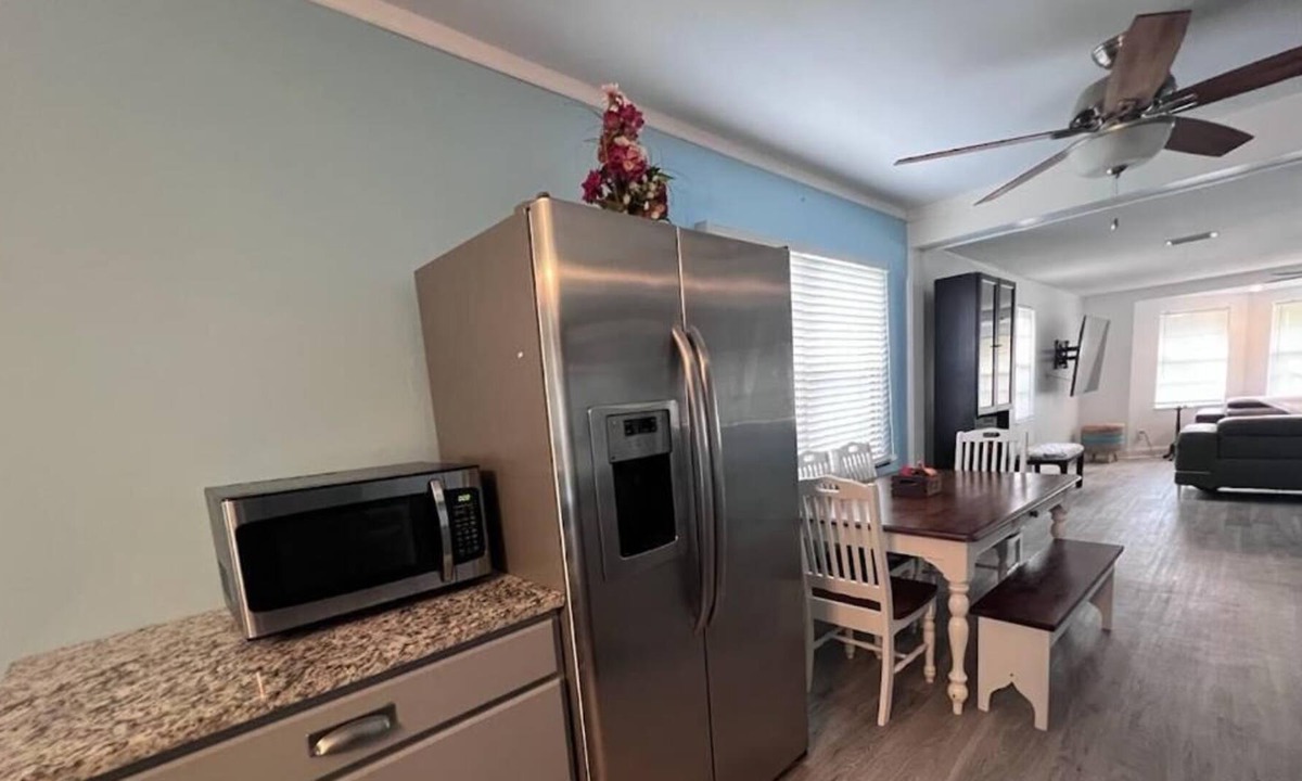 Holly Heights Villa | Halifax Villa Blue