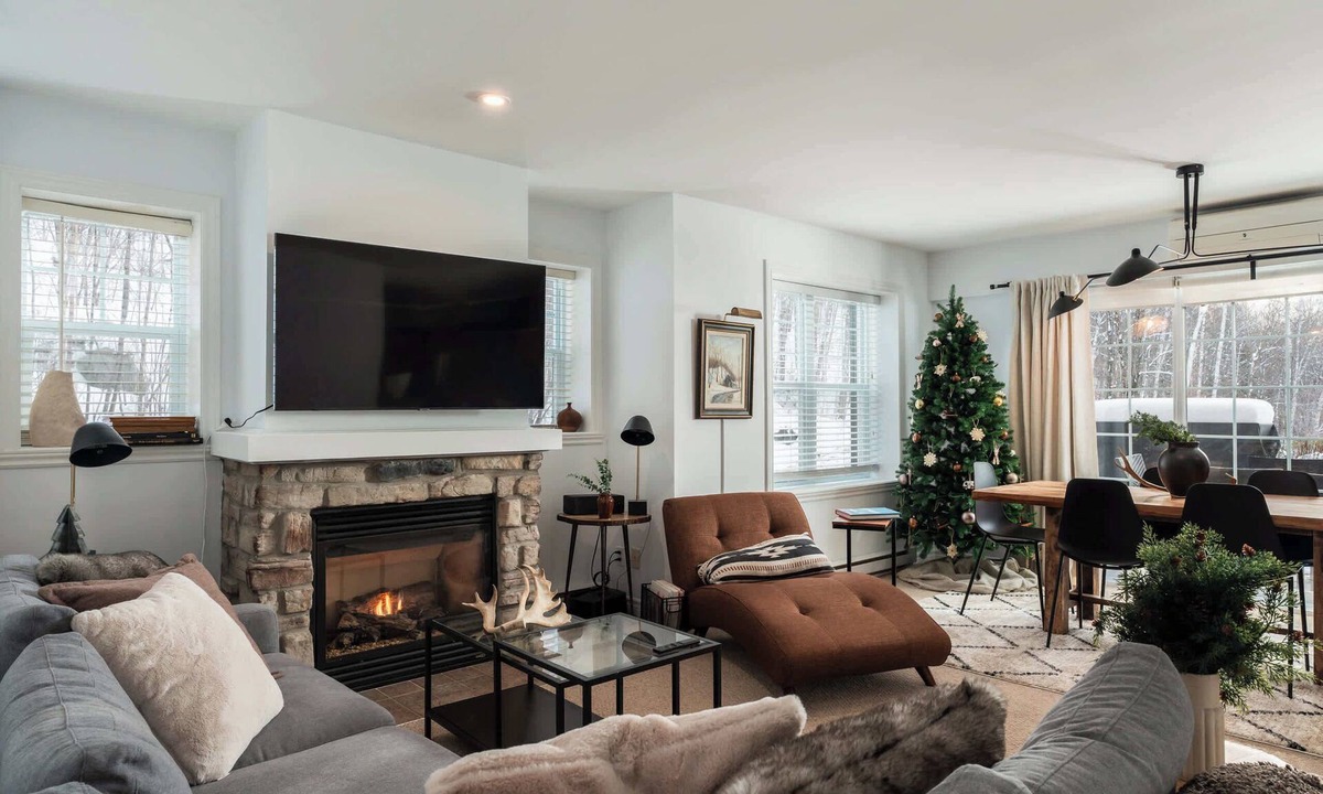 Saint-Faustin-Lac-Carre Condo | Halte MB2 — Terrace, Lake & Hiking