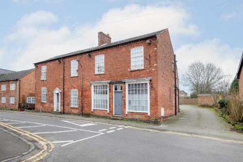 Castle Donington House | Hambleton House