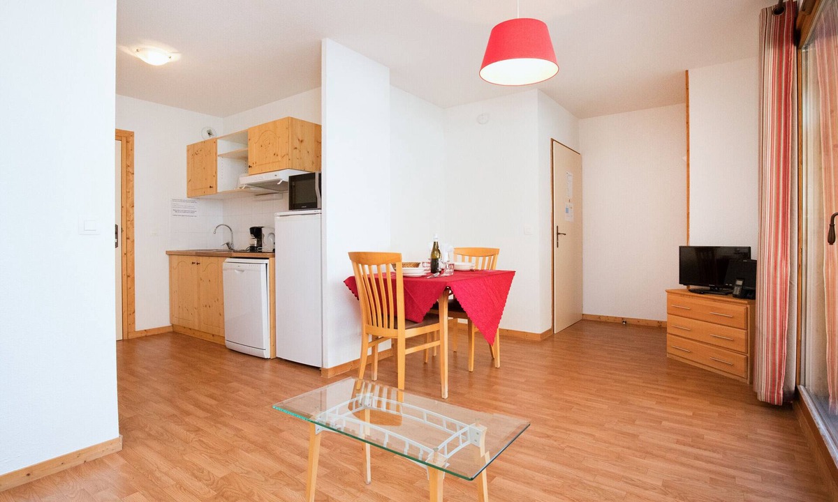 Orelle Apartment | Hameau 8 301 - SPA & PISCINE studio 2 pers.