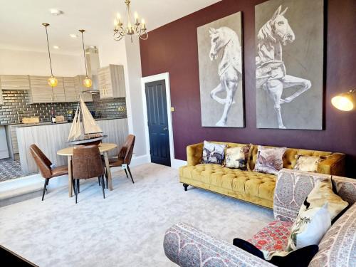 Garstang Apartment | Hamilton - The Hyde Luxury Let