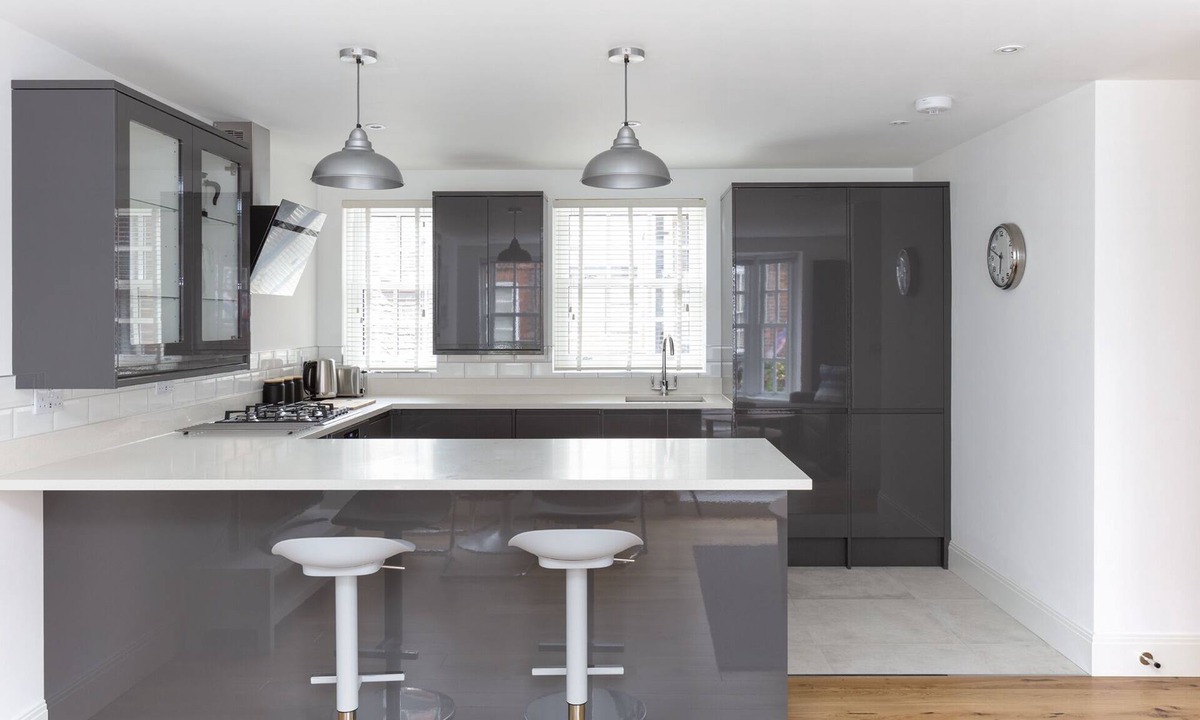 Eton Apartment | Hampden Apartments - The Louis