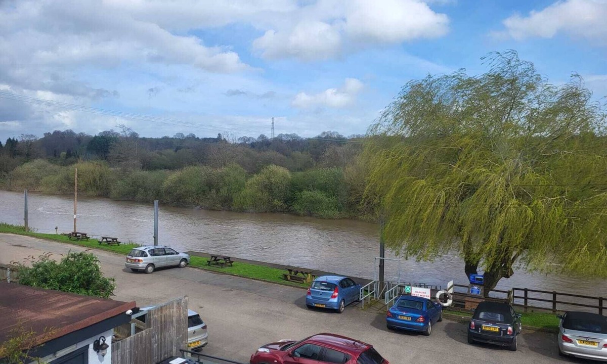 Stourport-on-Severn Apartment | Hampstall Inn Flats
