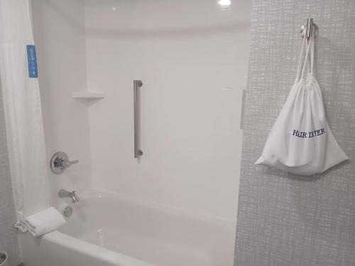 Fayetteville Hotel | hampton inn and suites