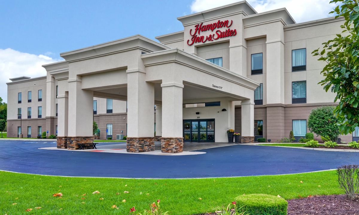 New Hartford Hotel | Hampton Inn and Suites New Hartford/Utica