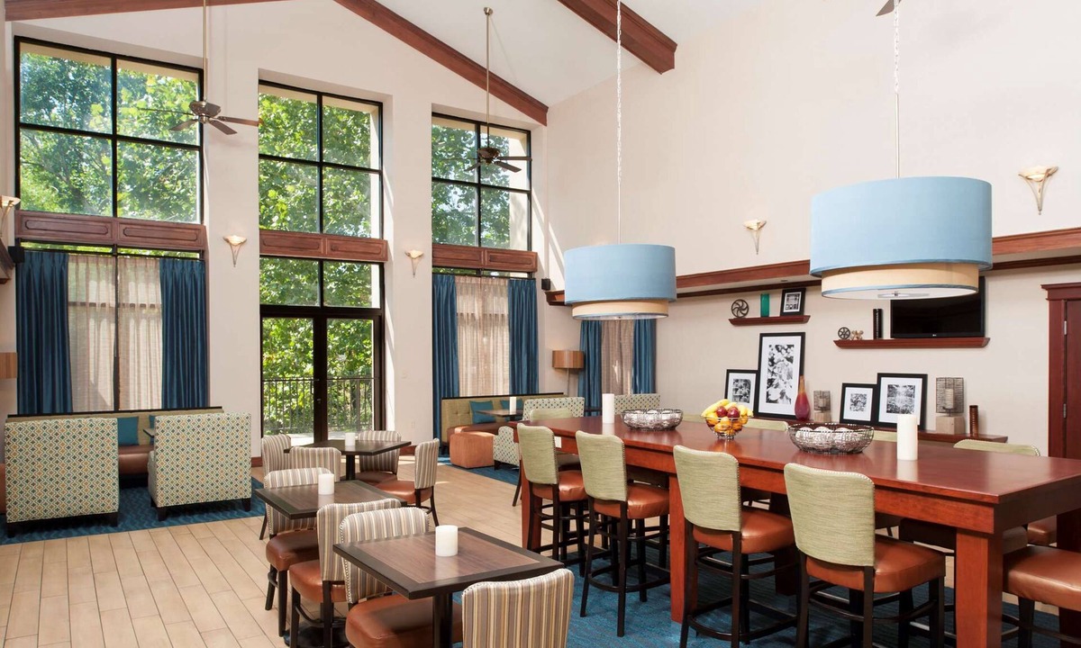 Kokomo Hotel | Hampton Inn and Suites Kokomo
