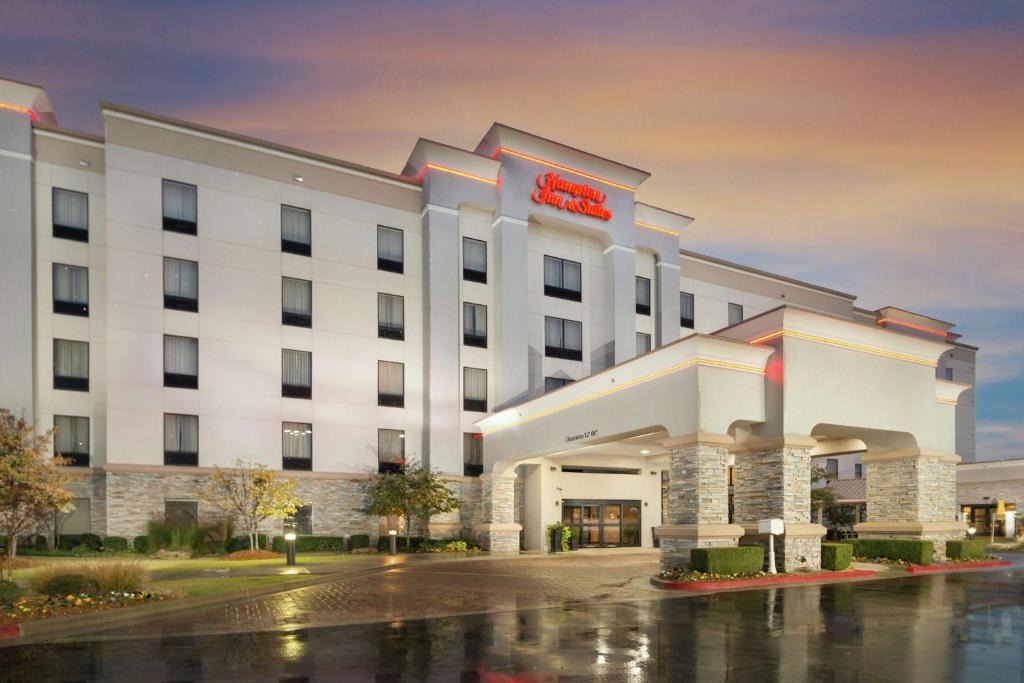 Catoosa Hotel | Hampton Inn and Suites Tulsa/Catoosa