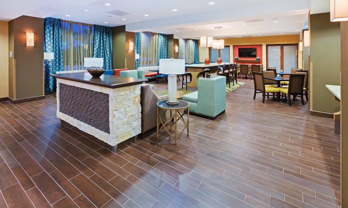 East Oak Hill Hotel | Hampton Inn Austin/Oak Hill