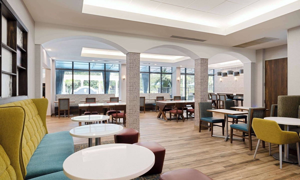 Deerfield Beach Hotel | Hampton Inn Boca Raton-Deerfield Beach