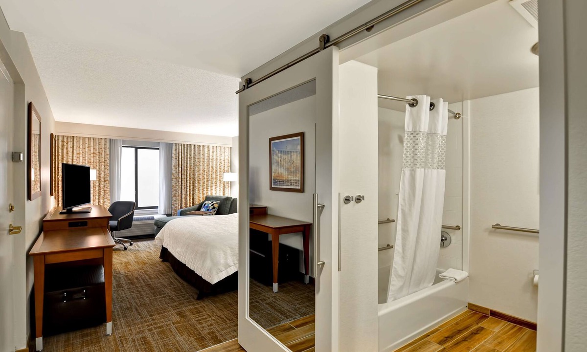 Boca Raton Hotel | Hampton Inn Boca Raton