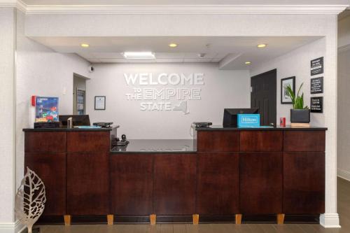 West Seneca Hotel | Hampton Inn Buffalo-South/I-90