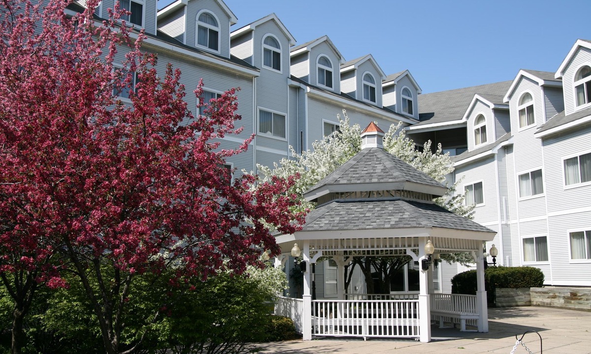 Burlington Hotel | Hampton Inn Burlington - Colchester