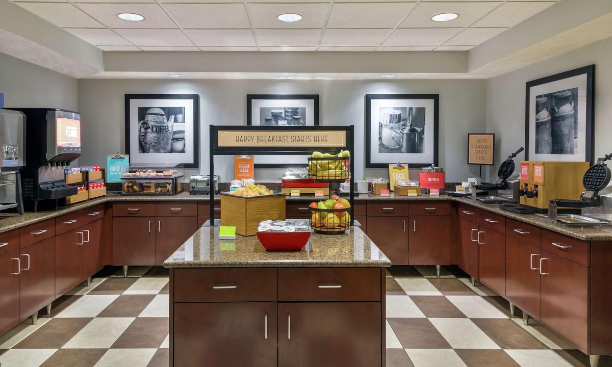Southport Hotel | Hampton Inn by Hilton Indianapolis-South