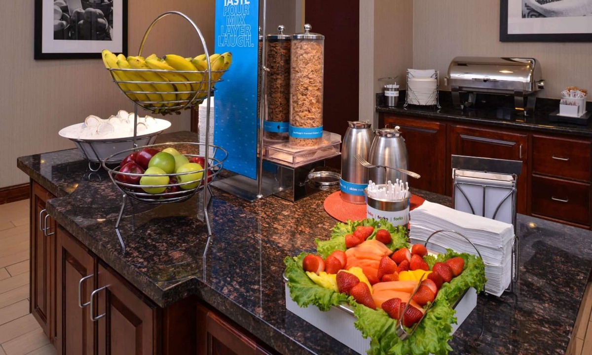Lincoln Hotel | Hampton Inn by Hilton Lincoln