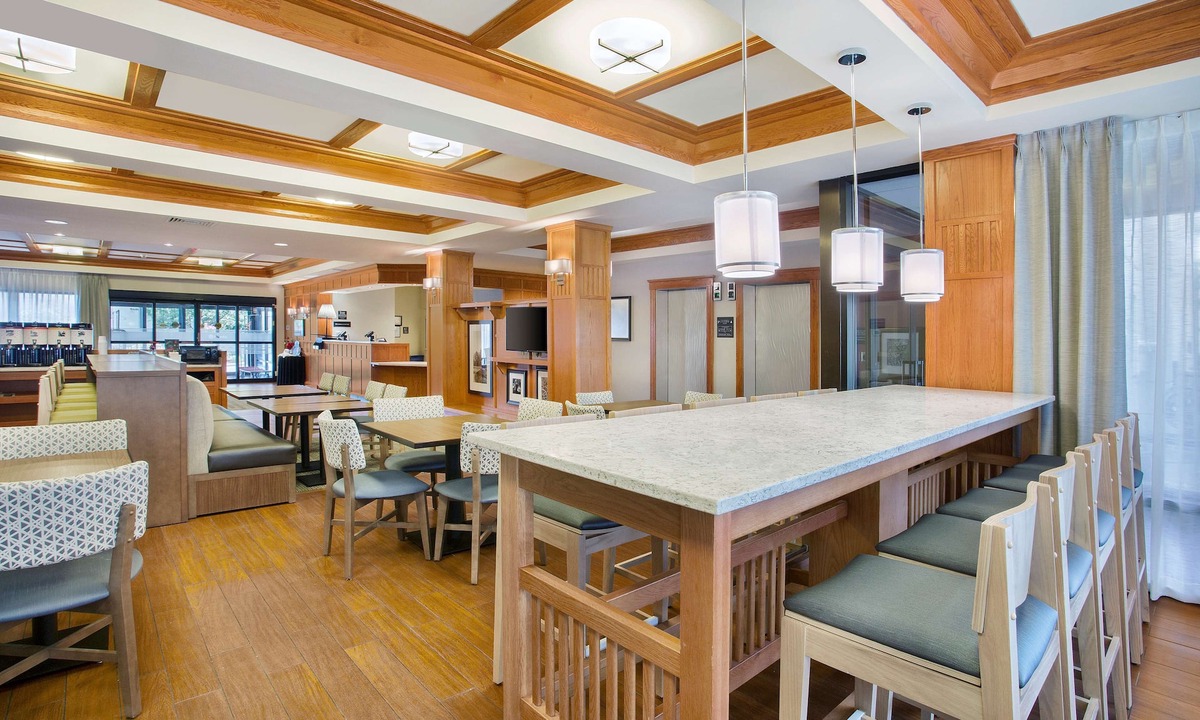 Middletown Hotel | Hampton Inn by Hilton Middletown