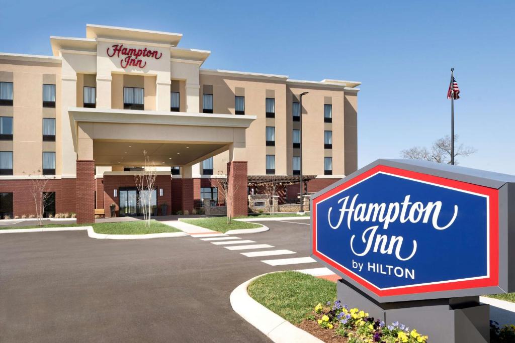 Spring Hill Hotel | Hampton Inn by Hilton Spring Hill, TN