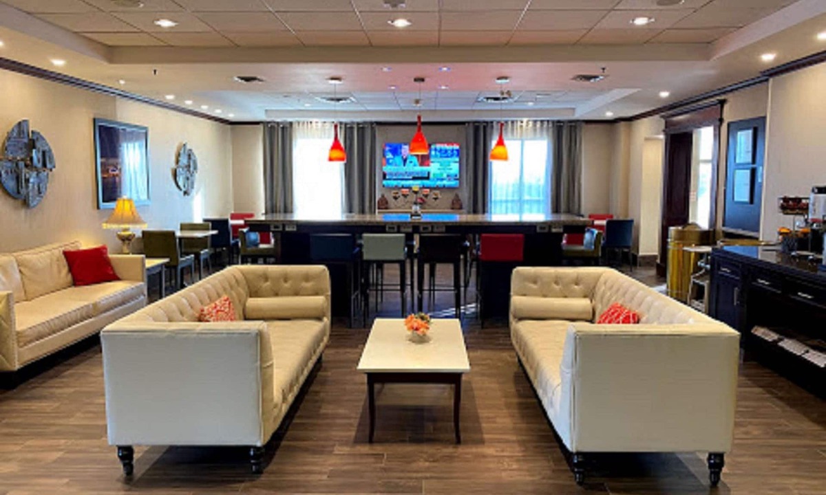 Sheridan Hotel | Hampton Inn by Hilton Toronto-Mississauga West