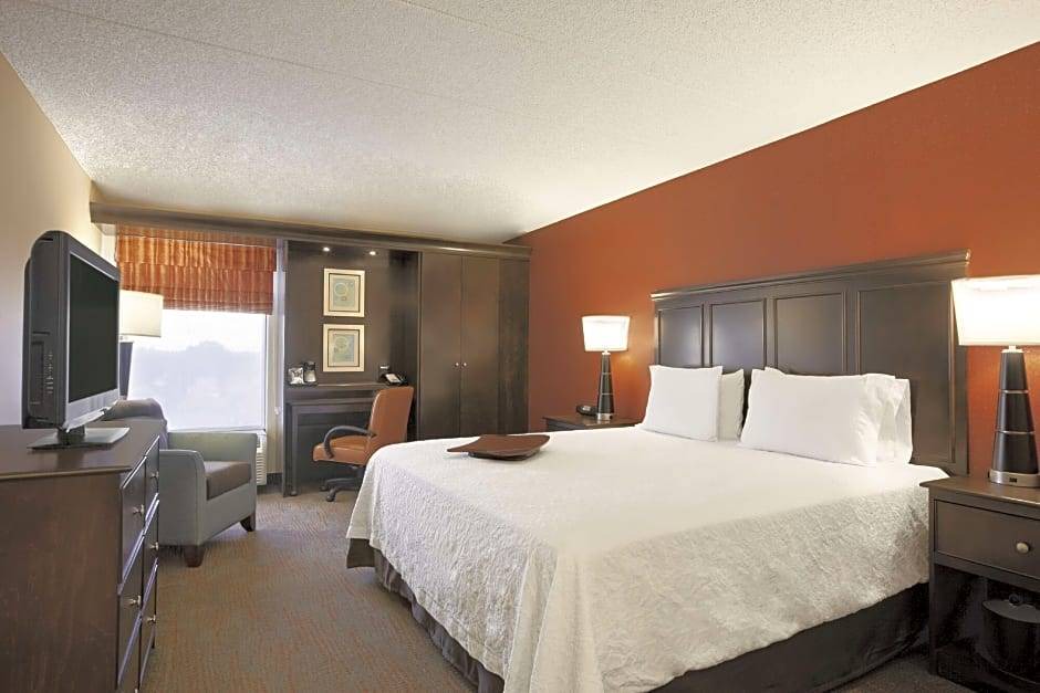 Bedford Park Hotel | Hampton Inn by Hilton Chicago-Midway Airport