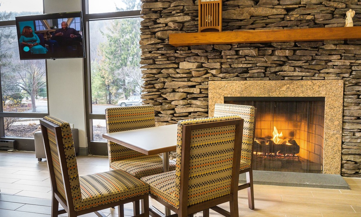 Clarks Summit Hotel | Hampton Inn Clarks Summit