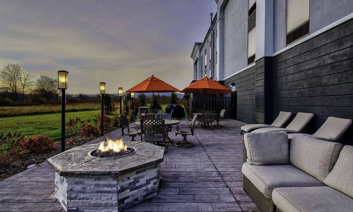 Cortland Hotel | Hampton Inn Cortland