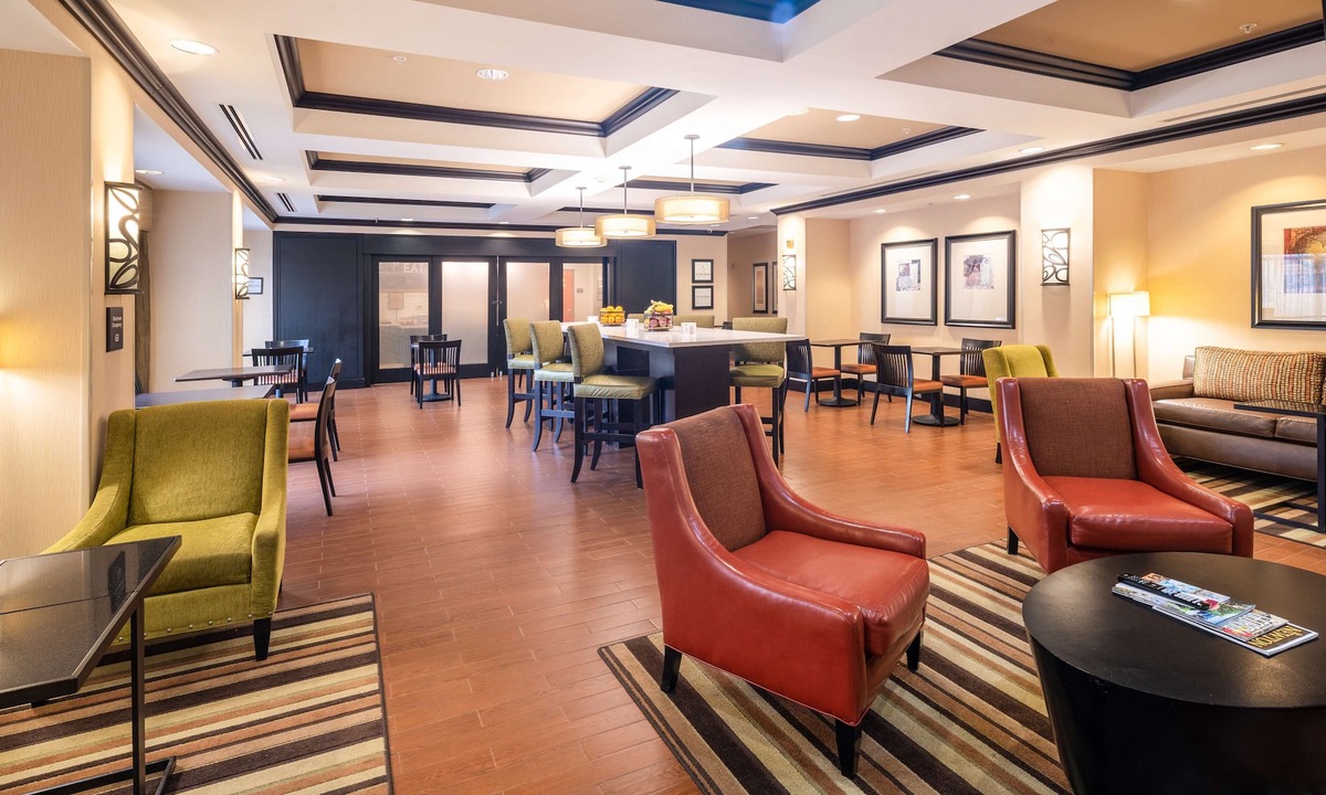 Covington Hotel | Hampton Inn Covington, GA