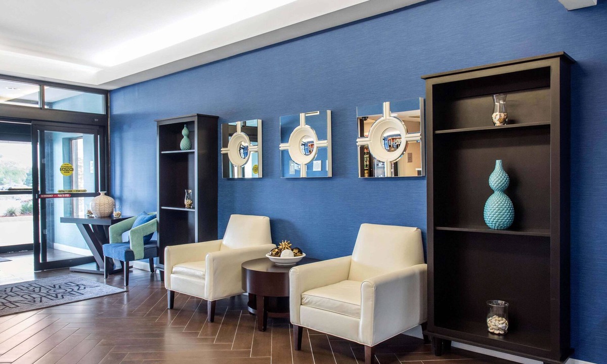 Douglas Hotel | Hampton Inn Douglas