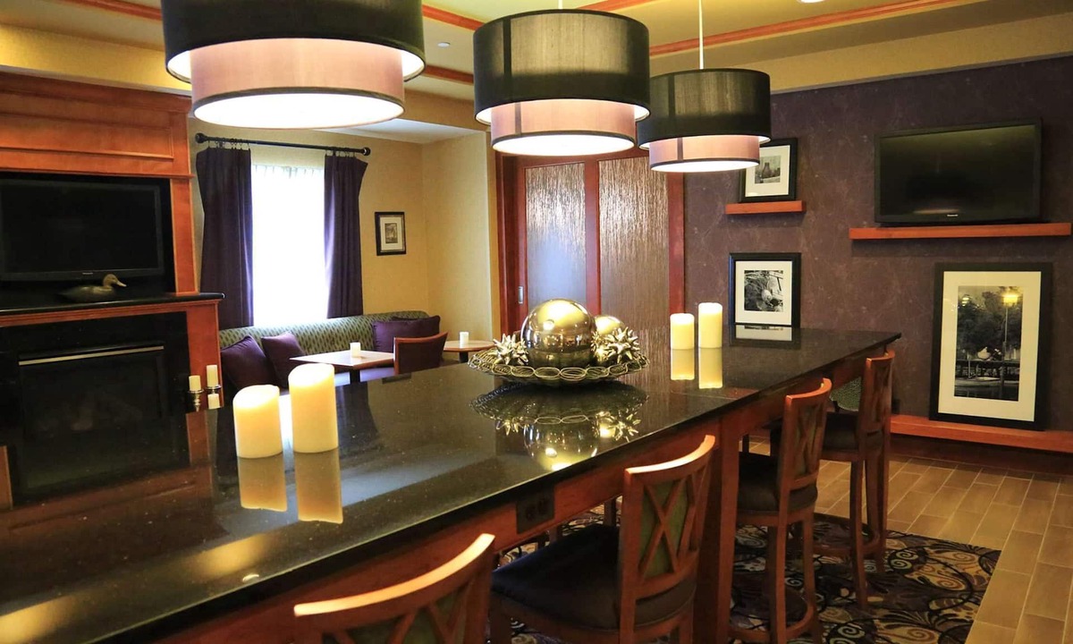 Easton Hotel | Hampton Inn Easton