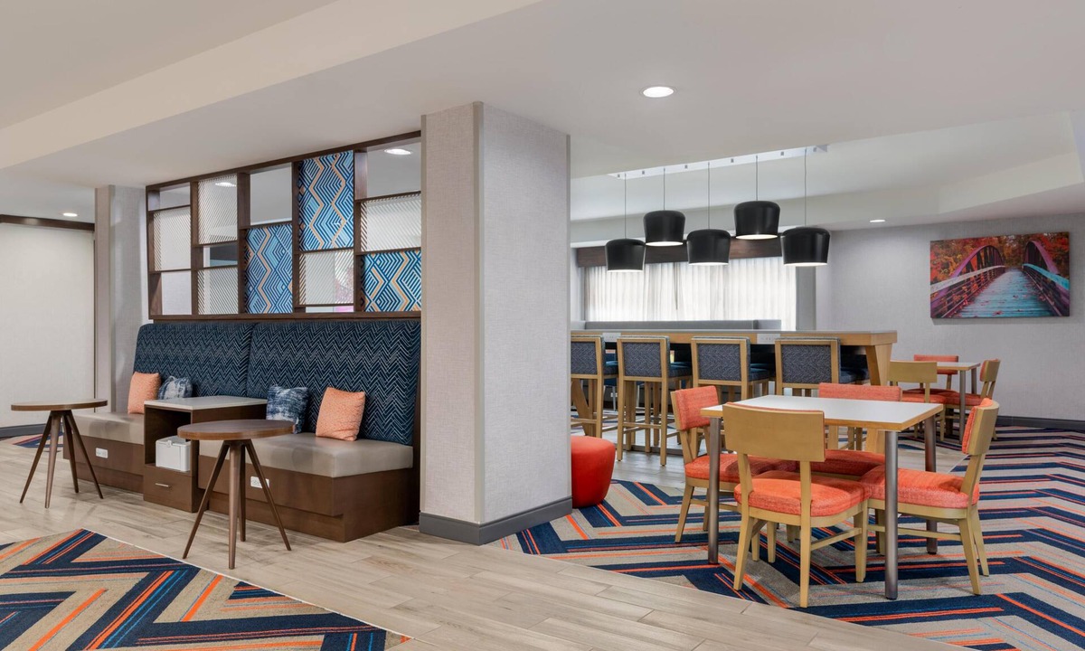 Eden Hotel | Hampton Inn Eden