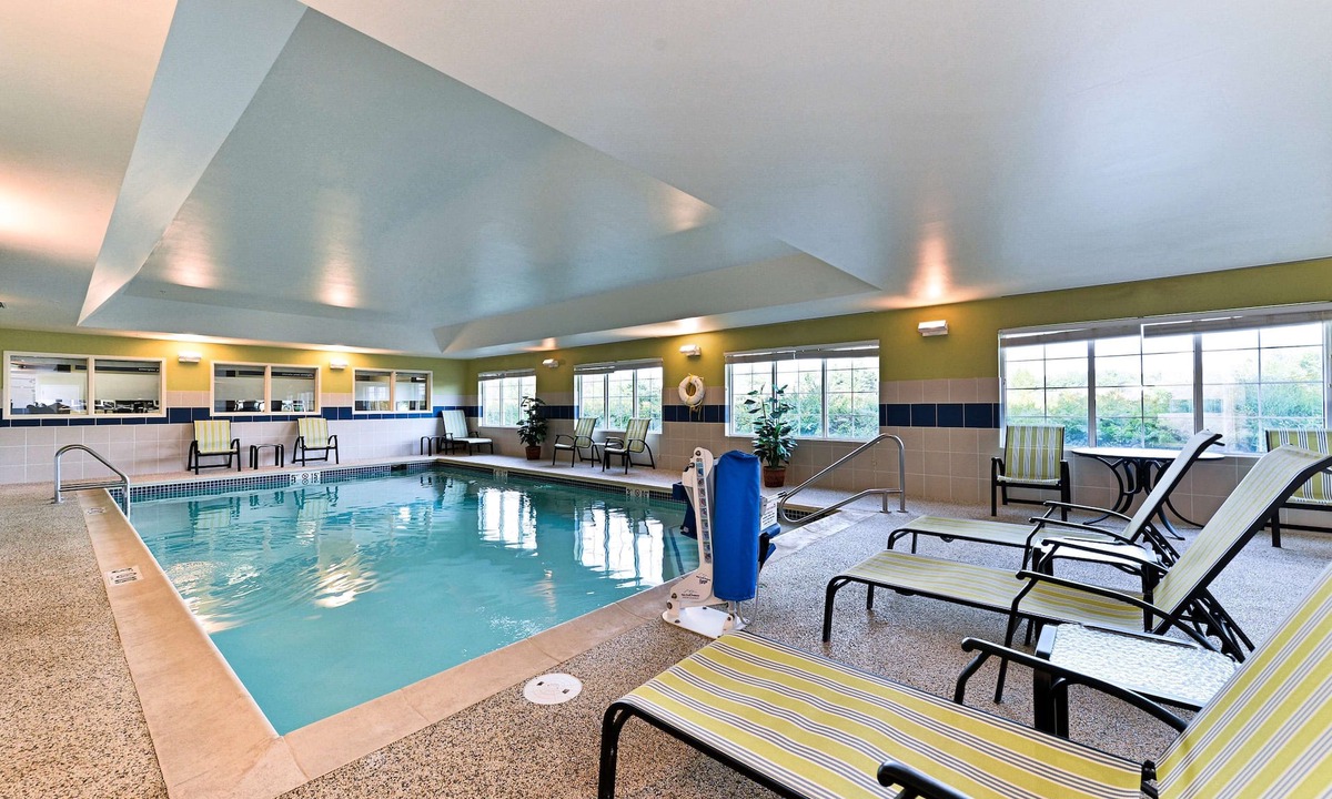 Ellsworth Hotel | Hampton Inn Ellsworth/Bar Harbor