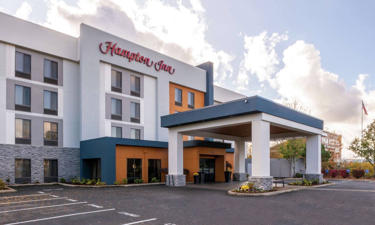 Western Hotel | Hampton Inn Eugene