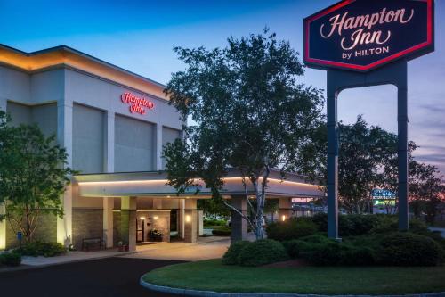 North Westport Hotel | Hampton Inn Fall River/Westport