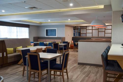 Frankfort Hotel | Hampton Inn Frankfort