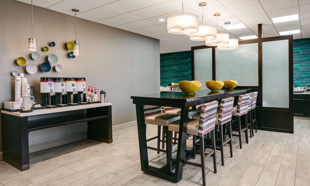 Freeport Hotel | Hampton Inn Freeport