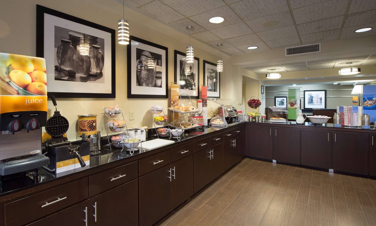Gainesville Hotel | Hampton Inn Gainesville
