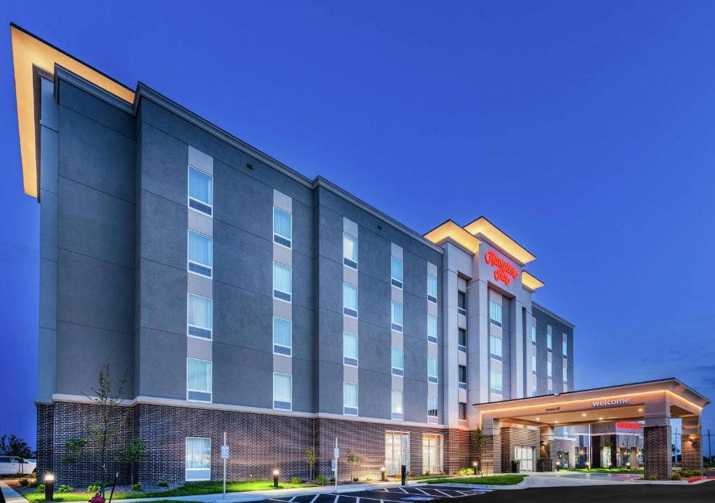 New Century Hotel | Hampton Inn Gardner