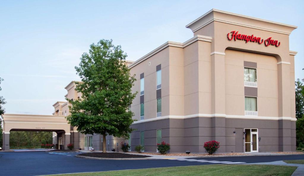 Ware Hotel | Hampton Inn Gloucester