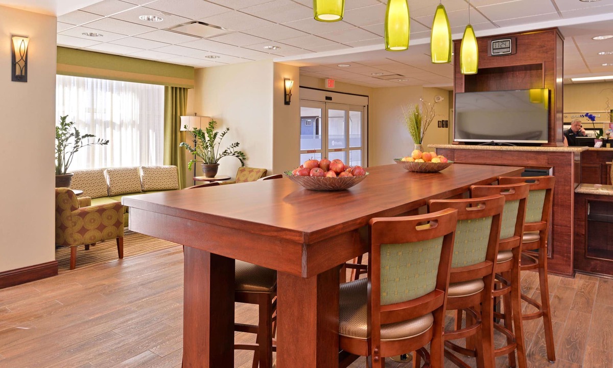 Grand Island Hotel | Hampton Inn Grand Island