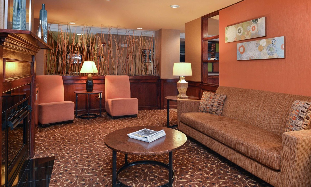 McLeansville Hotel | Hampton Inn Greensboro-East