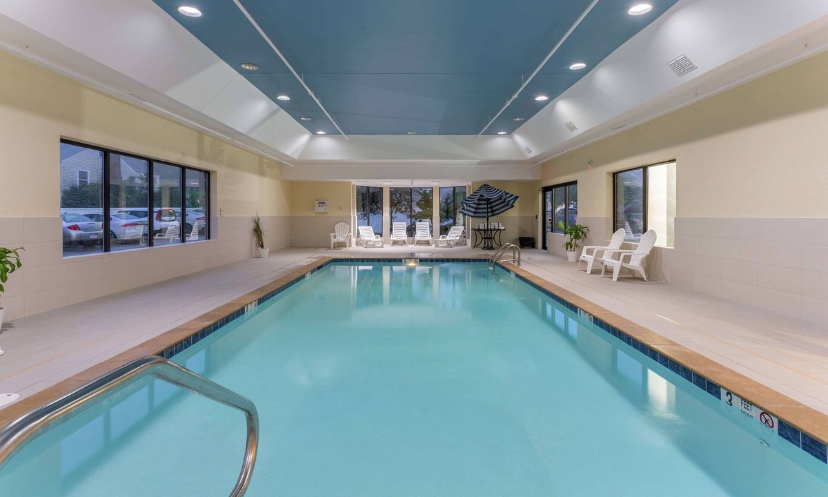 Long Hill Hotel | Hampton Inn Groton