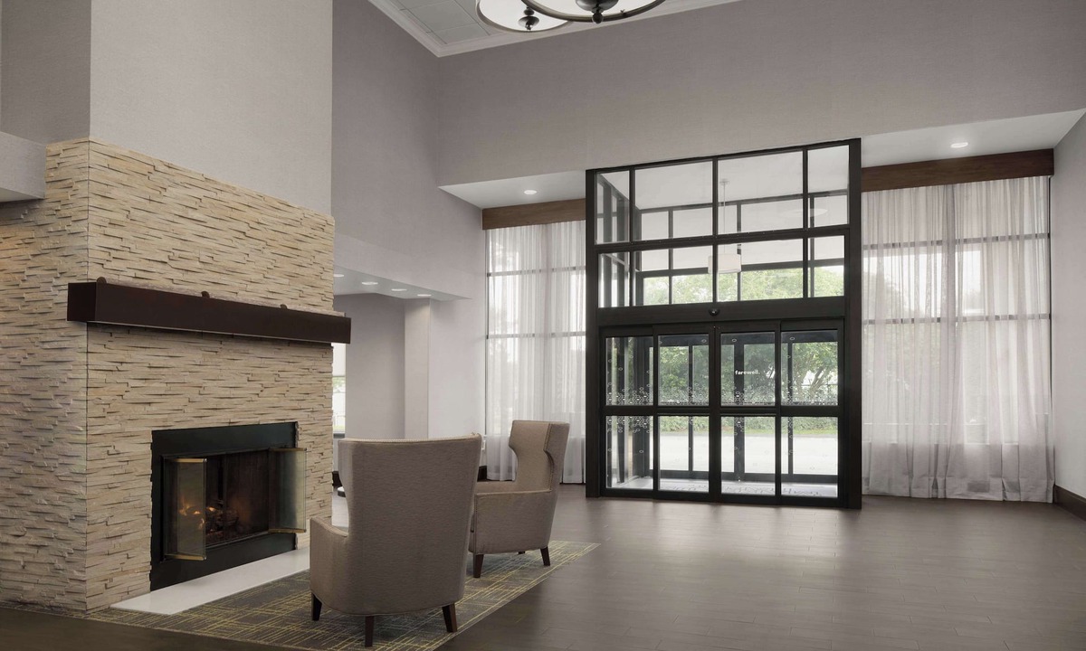 Ward Hill Hotel | Hampton Inn Haverhill