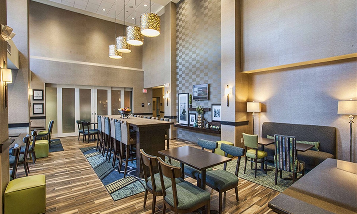 Hibbing Hotel | Hampton Inn Hibbing