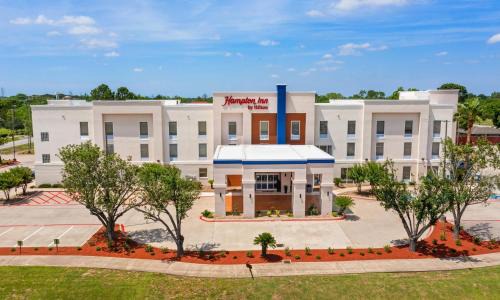Pearland Hotel | Hampton Inn Houston-Pearland, TX
